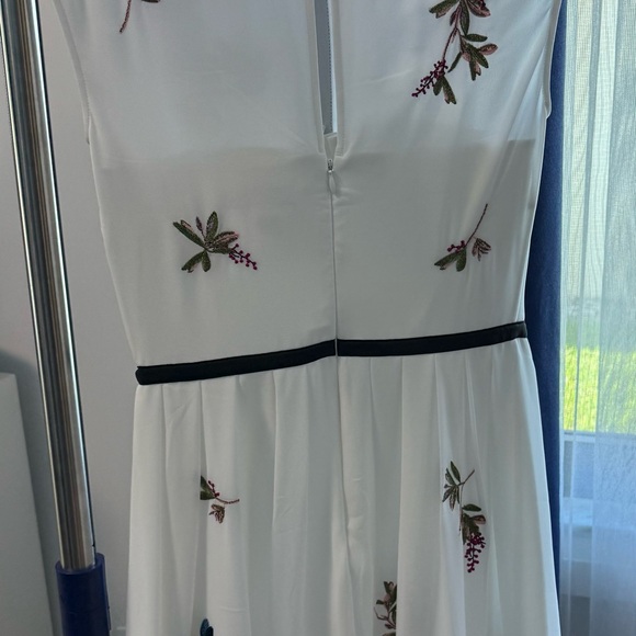 White Asymmetrical Ruffled Dress - Picture 7 of 8